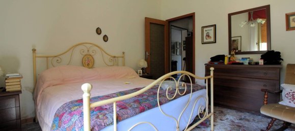 5 Schlafzimmer Villa in San Martino Siccomario, Italy, Nr. 294993 24