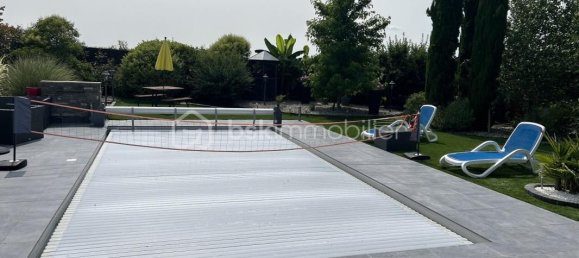 4 bedrooms House in Savonnieres, France No. 40020 6