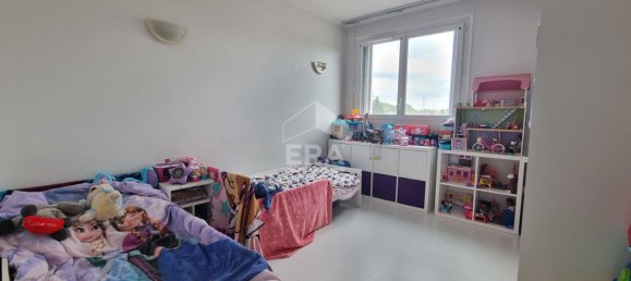 4 rooms Duplex in Neuilly-sur-Marne, France No. 183144 10