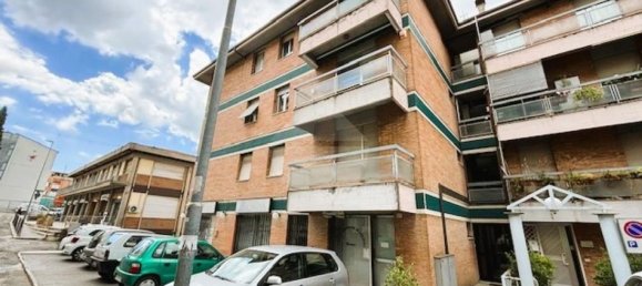 6-Zimmer Wohnung in Perugia, Italy, Nr. 88113 2