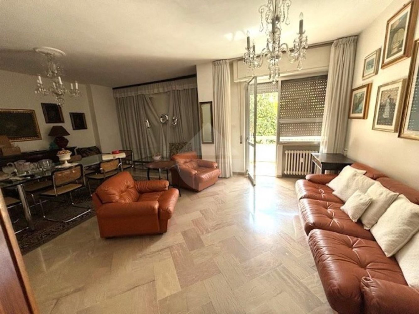 6-Zimmer Wohnung in Perugia, Italy, Nr. 88113