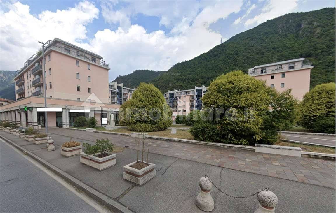 Oficina de 5 habitaciónes en Gardone Val Trompia, Italy No. 310923