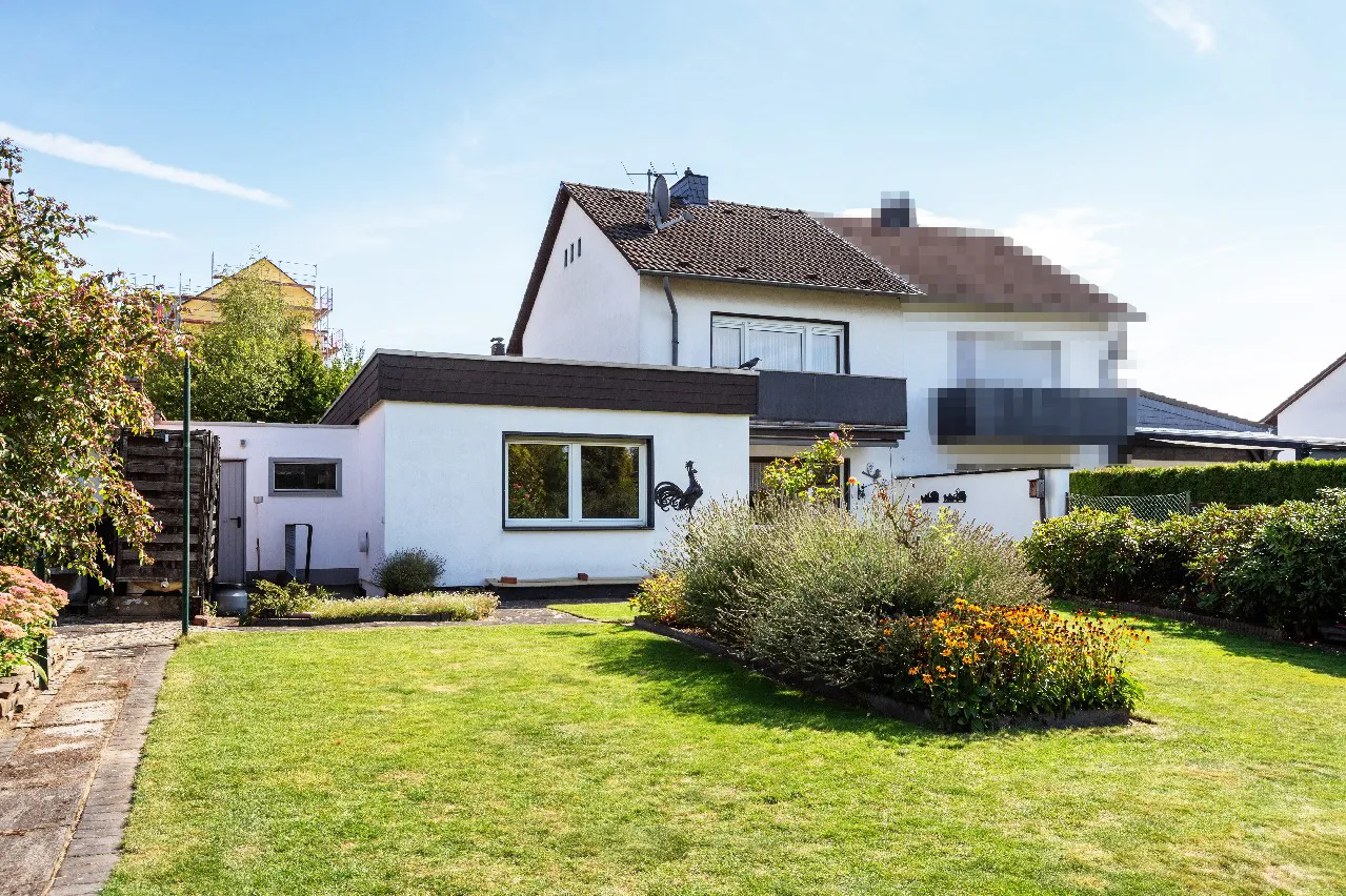 5 rooms Townhouse in Leverkusen, Germany No. 300421