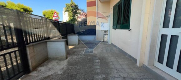 Casa de 3 dormitorios en Monopoli, Italy No. 316738 2