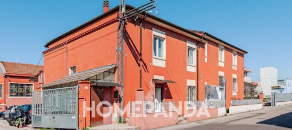 5 rooms Building in Verona, Italy No. 37722 2