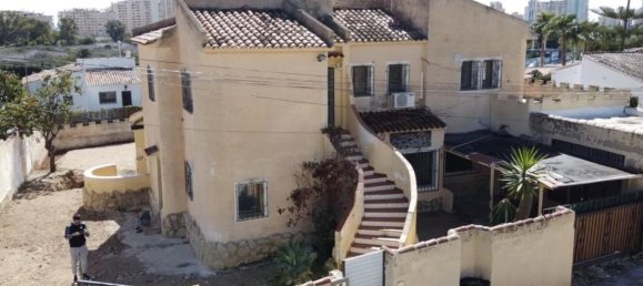 6 bedrooms Villa in Calpe, Spain No. 179809 4