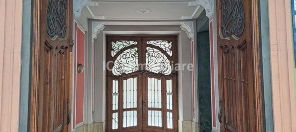 7 rooms Apartment in Savona, Italy No. 120901 3