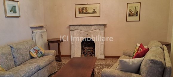 7 rooms Apartment in Savona, Italy No. 120901 11
