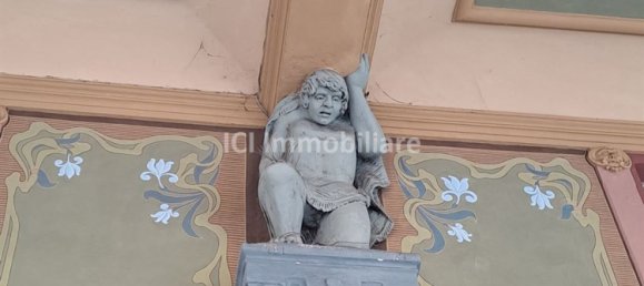 7 rooms Apartment in Savona, Italy No. 120901 5