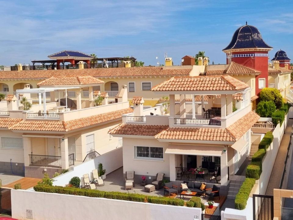3 bedrooms Villa in Ciudad Quesada, Spain No. 176038