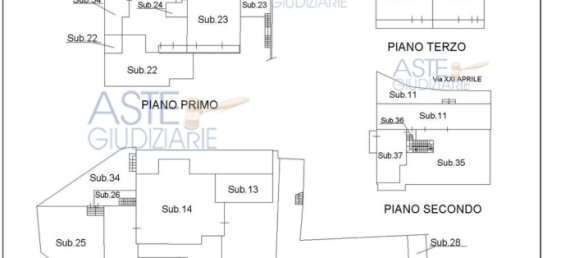 6 rooms Apartment in Pisa, Italy No. 37842 11