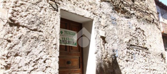 4 bedrooms House in Vibonati, Italy No. 273378 3