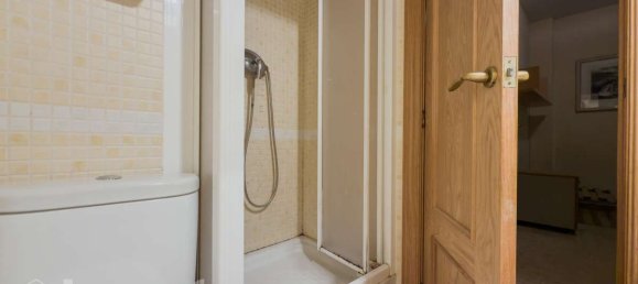 4 bedrooms Apartment in Eixample, Spain No. 154310 21