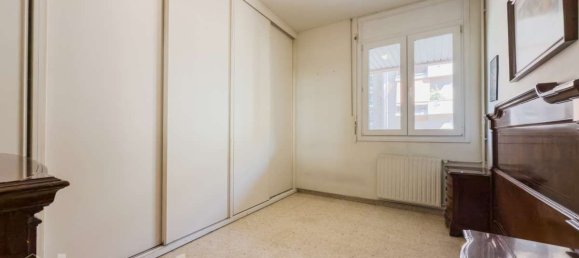 4 bedrooms Apartment in Eixample, Spain No. 154310 18