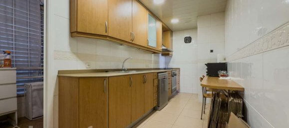 4 bedrooms Apartment in Eixample, Spain No. 154310 9