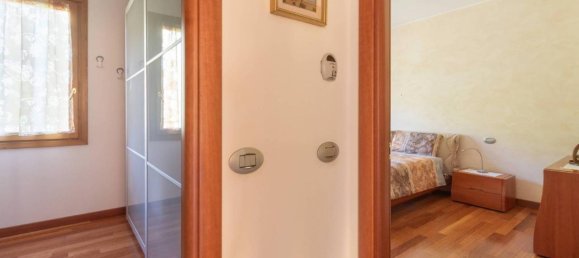 8 rooms Villa in Bernareggio, Italy No. 42644 23