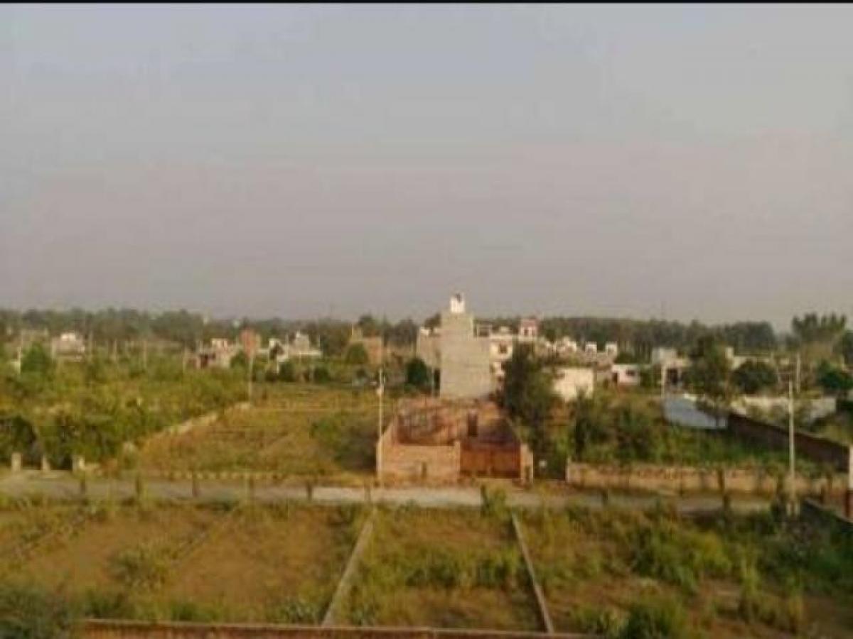  Land in Lucknow, India No. 36975