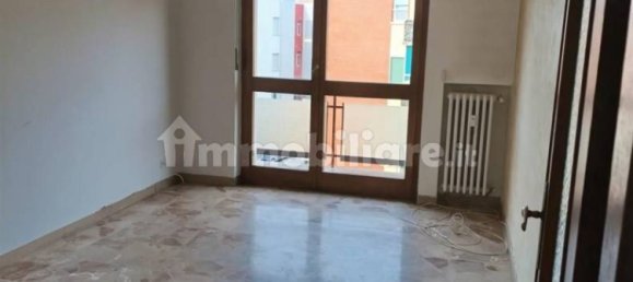4 bedrooms Apartment in Asti, Italy No. 294100 3