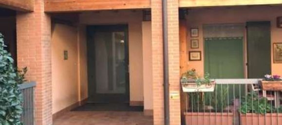 6 bedrooms Apartment in Bergamo, Italy No. 380872 2