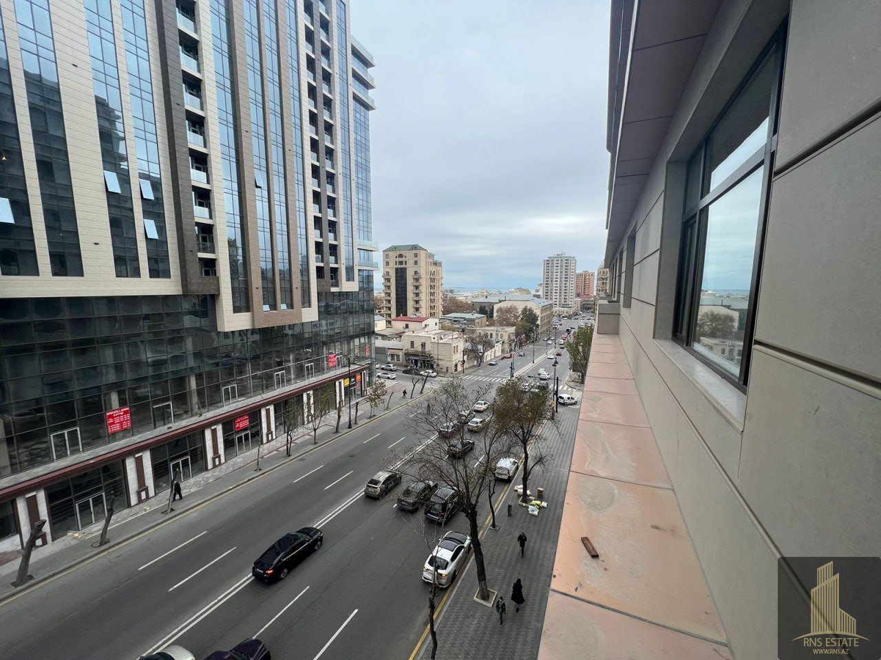 Квартира с 3 спальнями в Насиминский район, Азербайджан № 1657