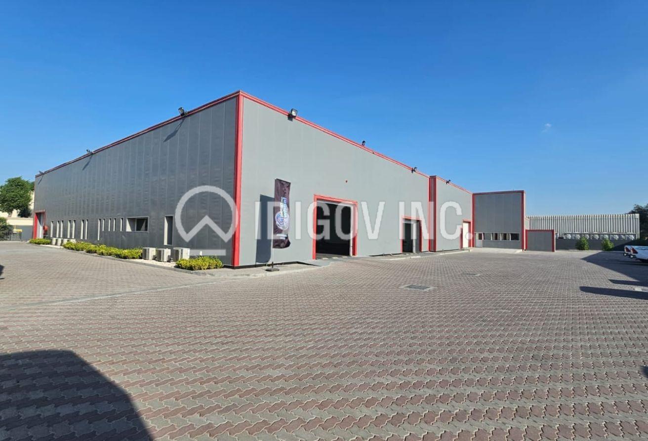 3716m² Warehouse in Al Quoz, UAE No. 104782