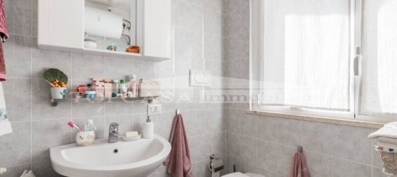 2 chambres Appartement à Rome, Italy No. 158022 27