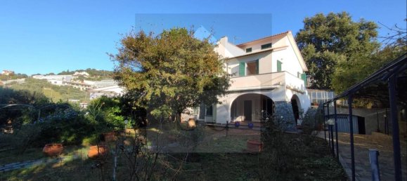 4 غرف نوم فيلا في Celle Ligure, Italy رقم 90158 27