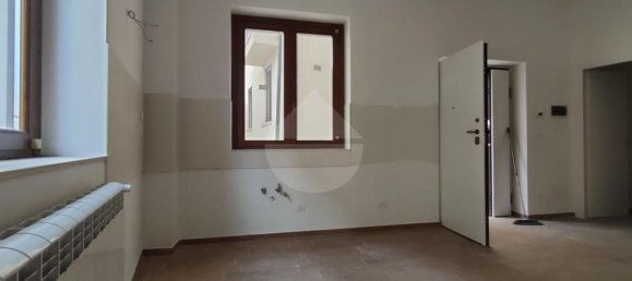 2 rooms Apartment in Villa Sant'Angelo, Italy No. 118279 5