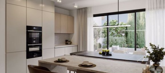 5 bedrooms Villa in Oroklini, Cyprus No. 9325 3