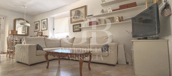 3 rooms Duplex in Camaiore, Italy No. 108961 2