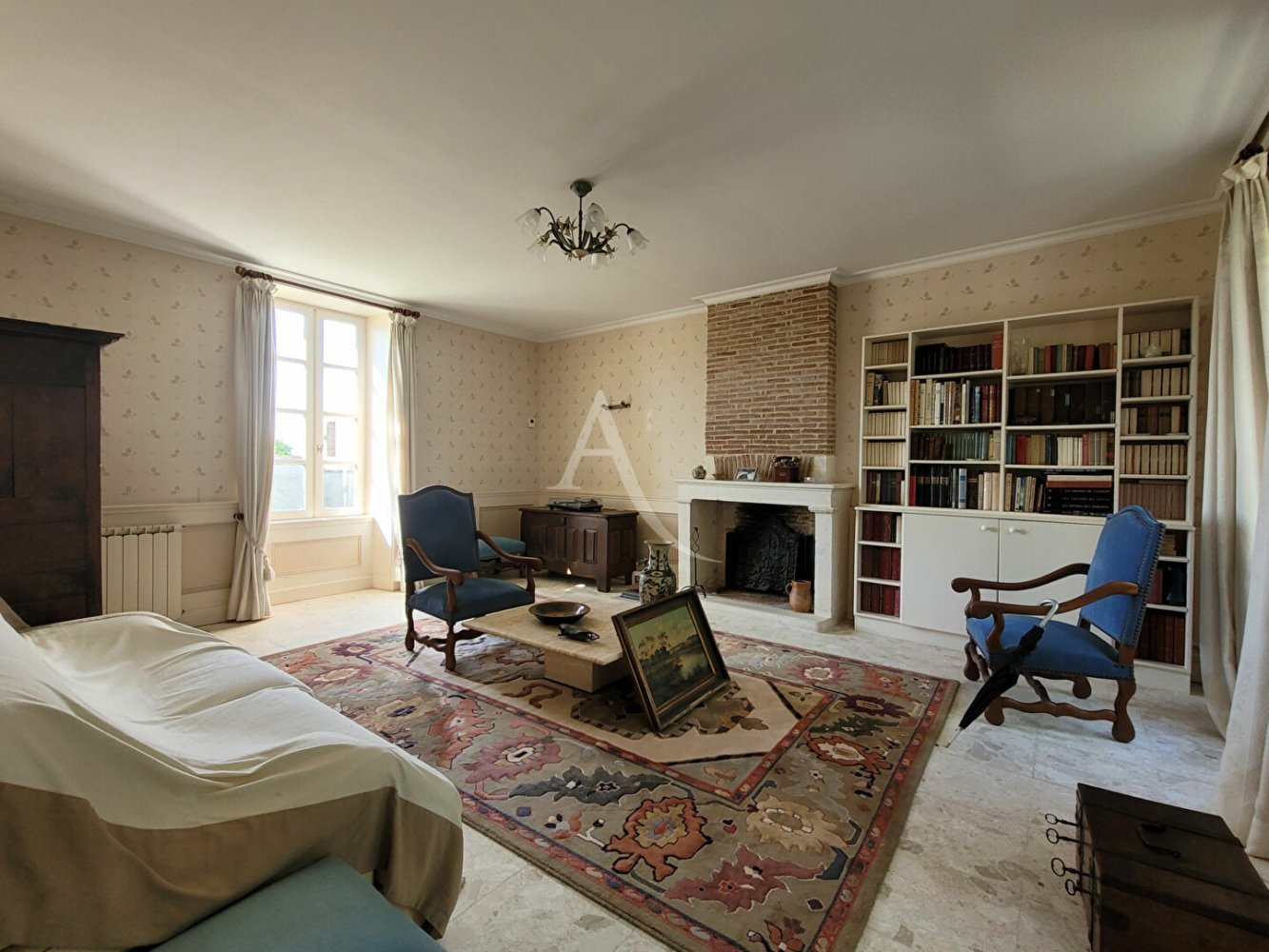 5 bedrooms House in Yves, France No. 103145