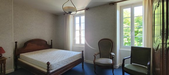 5 bedrooms House in Yves, France No. 103145 7