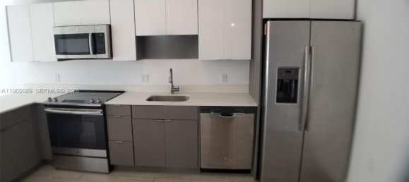 1 Schlafzimmer Gewerbliche Immobilien in Miami, USA, Nr. 615637 15