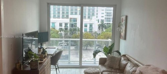 1 Schlafzimmer Gewerbliche Immobilien in Miami, USA, Nr. 615637 10