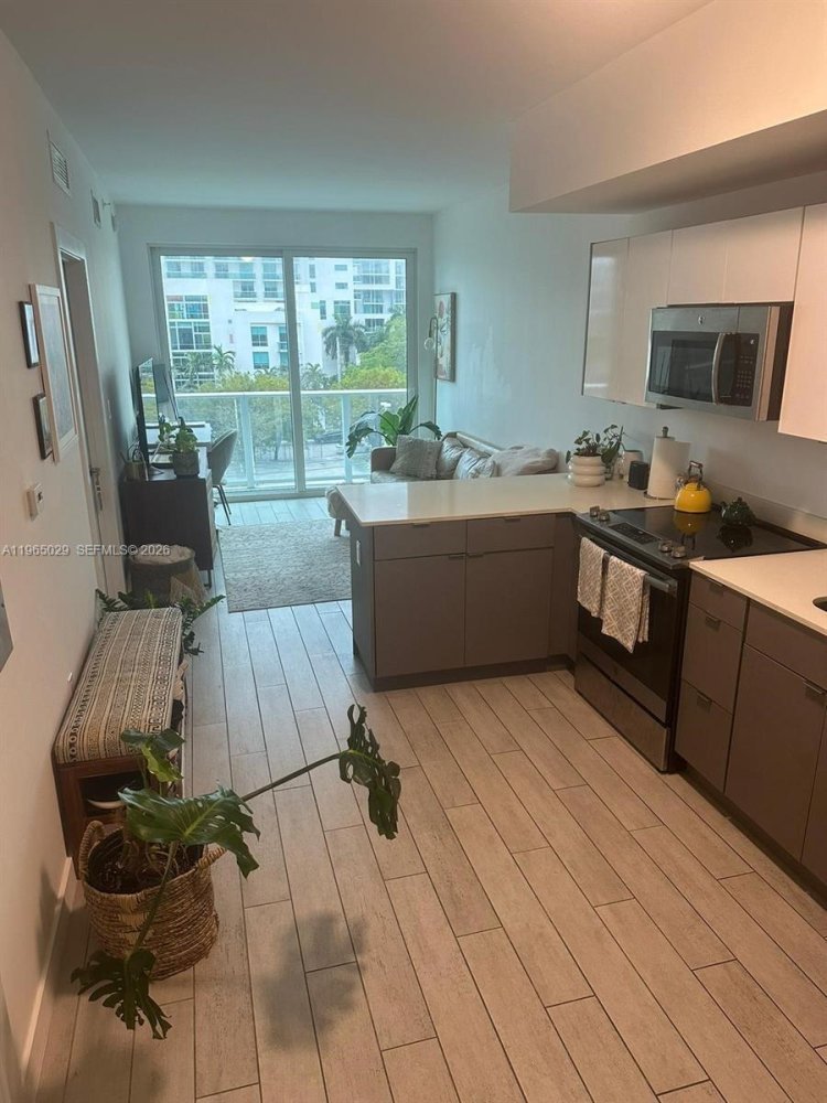 1 Schlafzimmer Gewerbliche Immobilien in Miami, USA, Nr. 615637