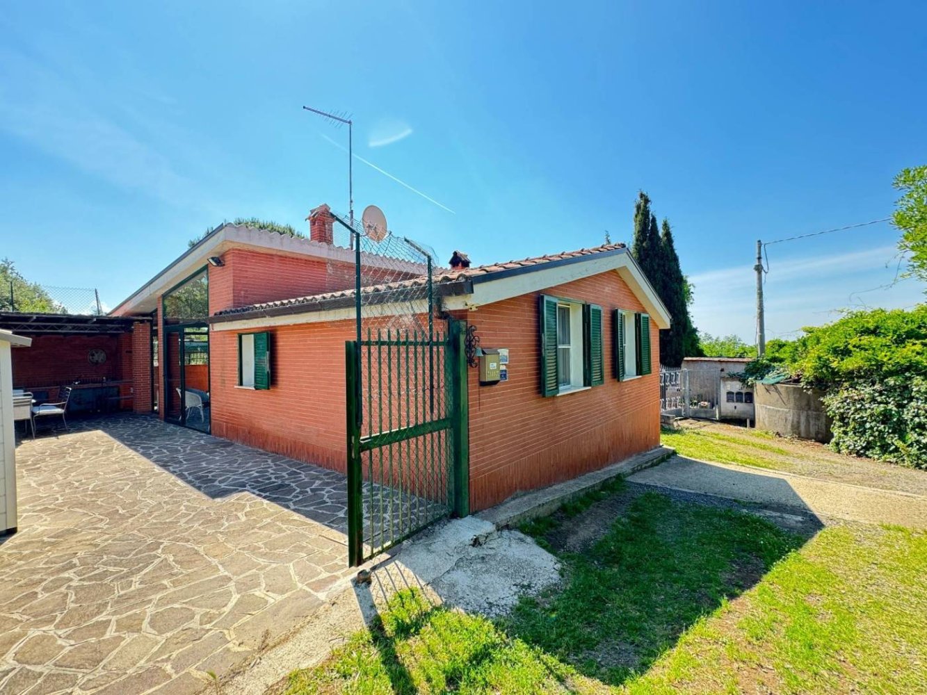 2 bedrooms House in Lanuvio, Italy No. 324586