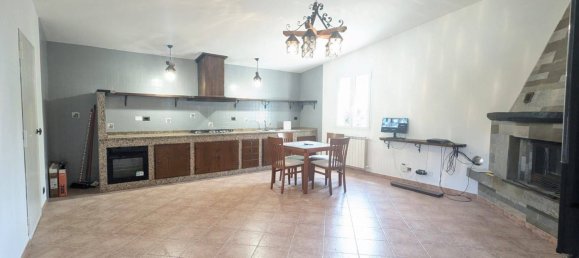 2 bedrooms House in Lanuvio, Italy No. 324586 5