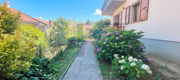 2 rooms Apartment in Premilcuore, Italy No. 270037 4