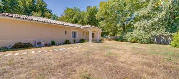 4 bedrooms House in Saint-Denis-de-Pile, France No. 302087 17