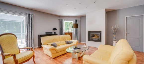 4 bedrooms House in Saint-Denis-de-Pile, France No. 302087 5