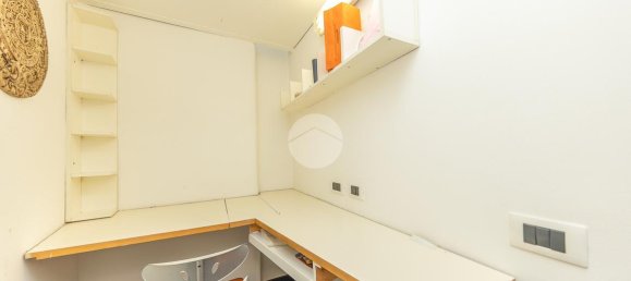 2 rooms Apartment in Rome, Italy No. 224892 6