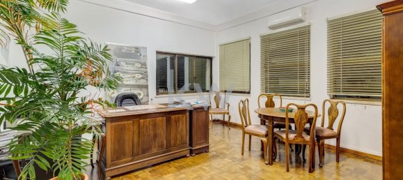 Lagerhaus in Oeiras, Portugal 3114m², Nr. 185980 22