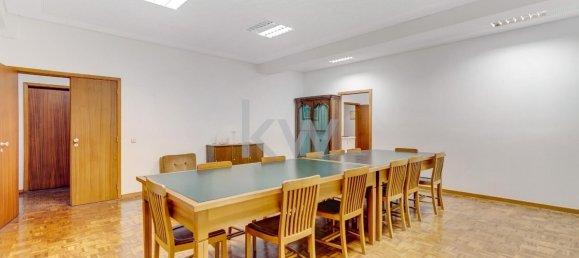 Lagerhaus in Oeiras, Portugal 3114m², Nr. 185980 21