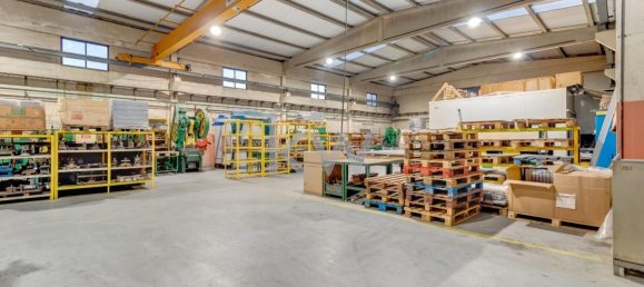 Lagerhaus in Oeiras, Portugal 3114m², Nr. 185980 7