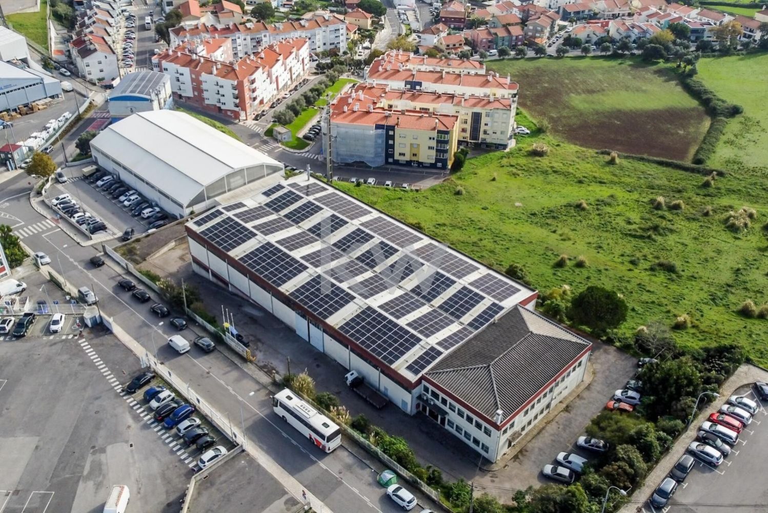 Lagerhaus in Oeiras, Portugal 3114m², Nr. 185980