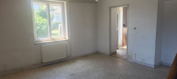 3 bedrooms House in Loire, France No. 322450 3