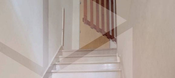 Дом с 4 комнатами в Сан Джованни Ротондо, Италия № 24087 22