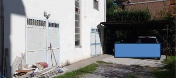 6 rooms Apartment in Soliera, Italy No. 94995 3