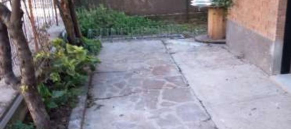 6 rooms Apartment in Soliera, Italy No. 94995 5