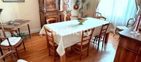 6 bedrooms House in Saint-Denis-de-Cabanne, France No. 358300 2